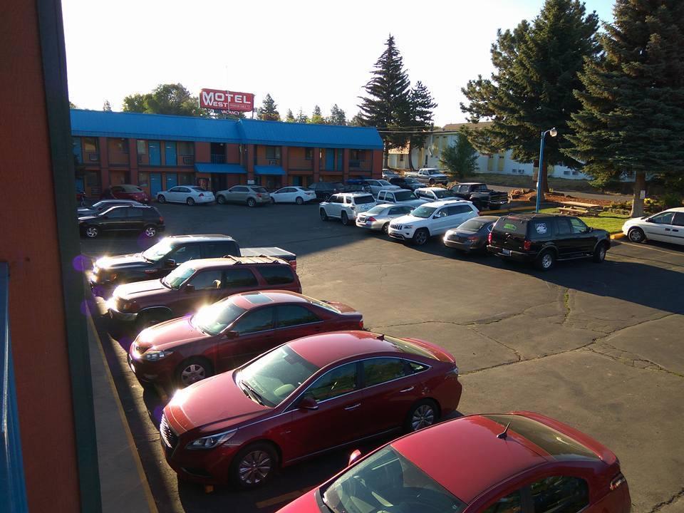 בנד Motel West מראה חיצוני תמונה